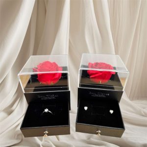 Κουτάκι Δώρου Plexiglass με Τριαντάφυλλο κ Κόσμημα